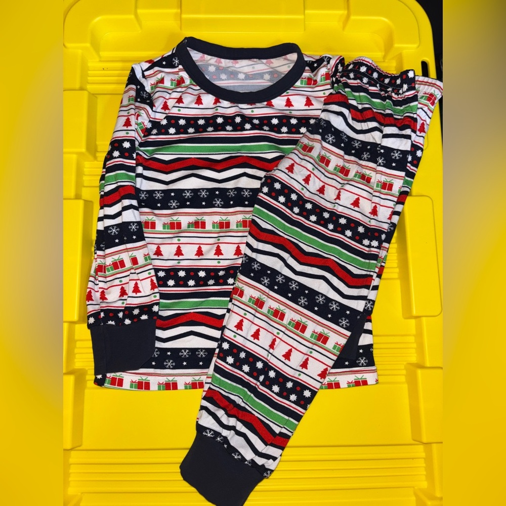 Red and Green Fair Isle Pajama Set with Nordic Patterns